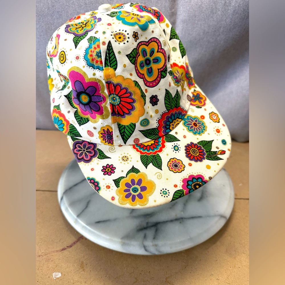 Laurel Burch hat. Adjustable